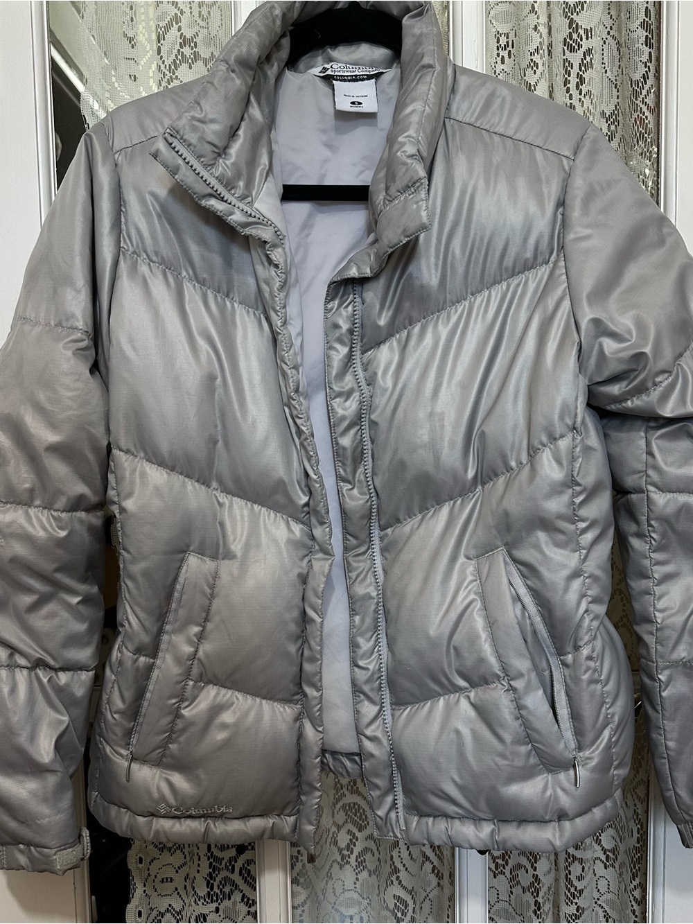 Columbia Women’s Small Silver Down Puffer Jacket 75% Down Lightweight Coat